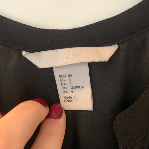 Flowy LBD - Picture 2 of 5